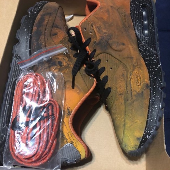 Mars landing air max - Picture 1 of 2